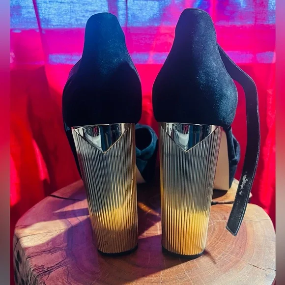 MICHAEL Michael Kors Womens Porter Suede Platform Sandal Size 10 - Picture 2 of 2